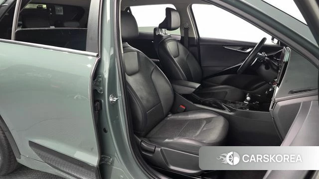 Kia Di Ol Nu Niro id 4697276 из Кореи 18