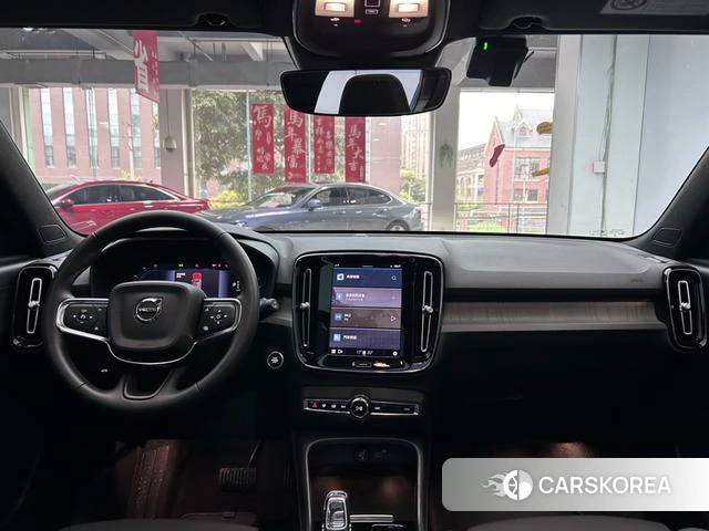 Volvo XC40 id 3927129 из Китая 18