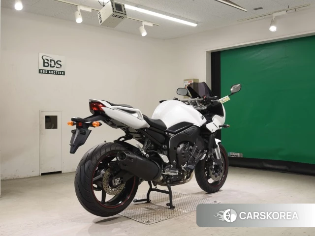 Проданный Yamaha FZ1 FEATHER 2011 из Японии, фото 2