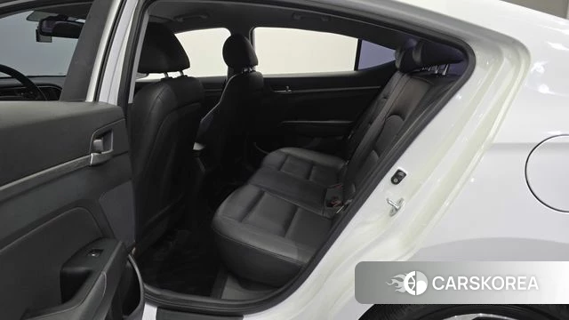 Hyundai Avante AD id 4459511 из Кореи 18