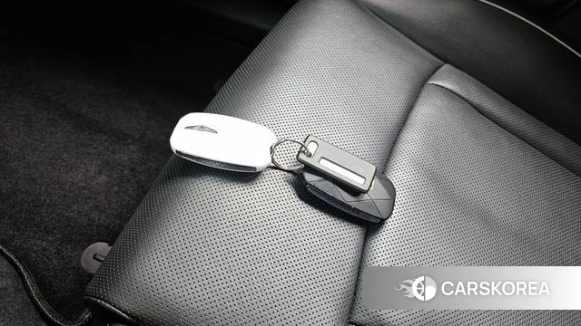 Genesis G90 (RS4) id 4906033 из Кореи 18