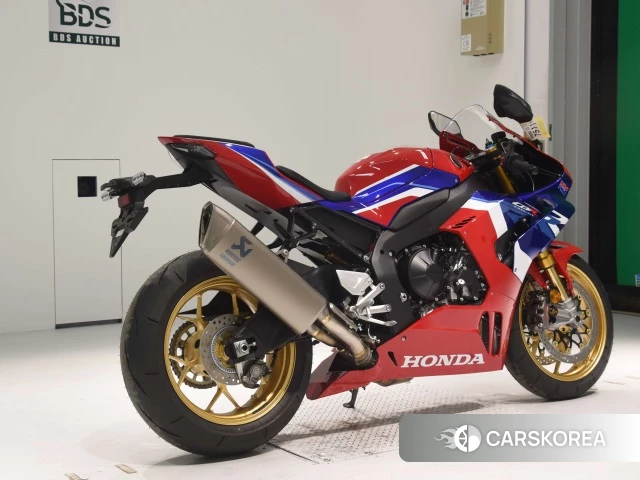 Проданный Honda CBR1000RR-R FIREBLADE SP 2024 из Японии, фото 2
