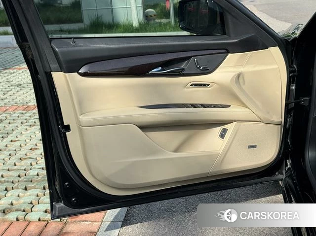 Cadillac CT6 id 4210657 из Китая 18