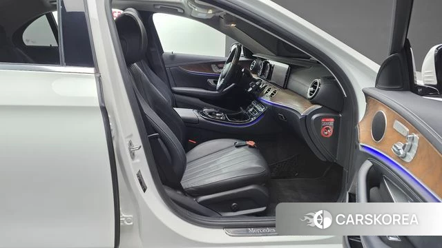 Mercedes-Benz E-Class W213 id 4693485 из Кореи 18