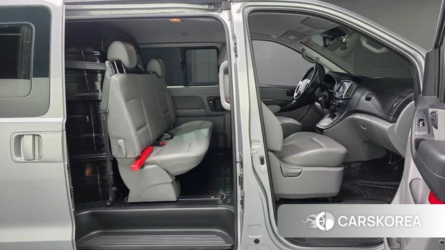 Hyundai The New Grand Starex id 4573831 из Кореи 18