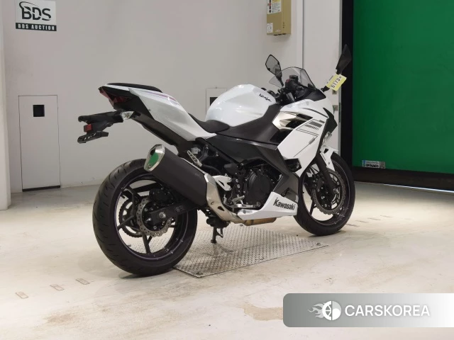Проданный Kawasaki NINJA 400 2022 из Японии, фото 2