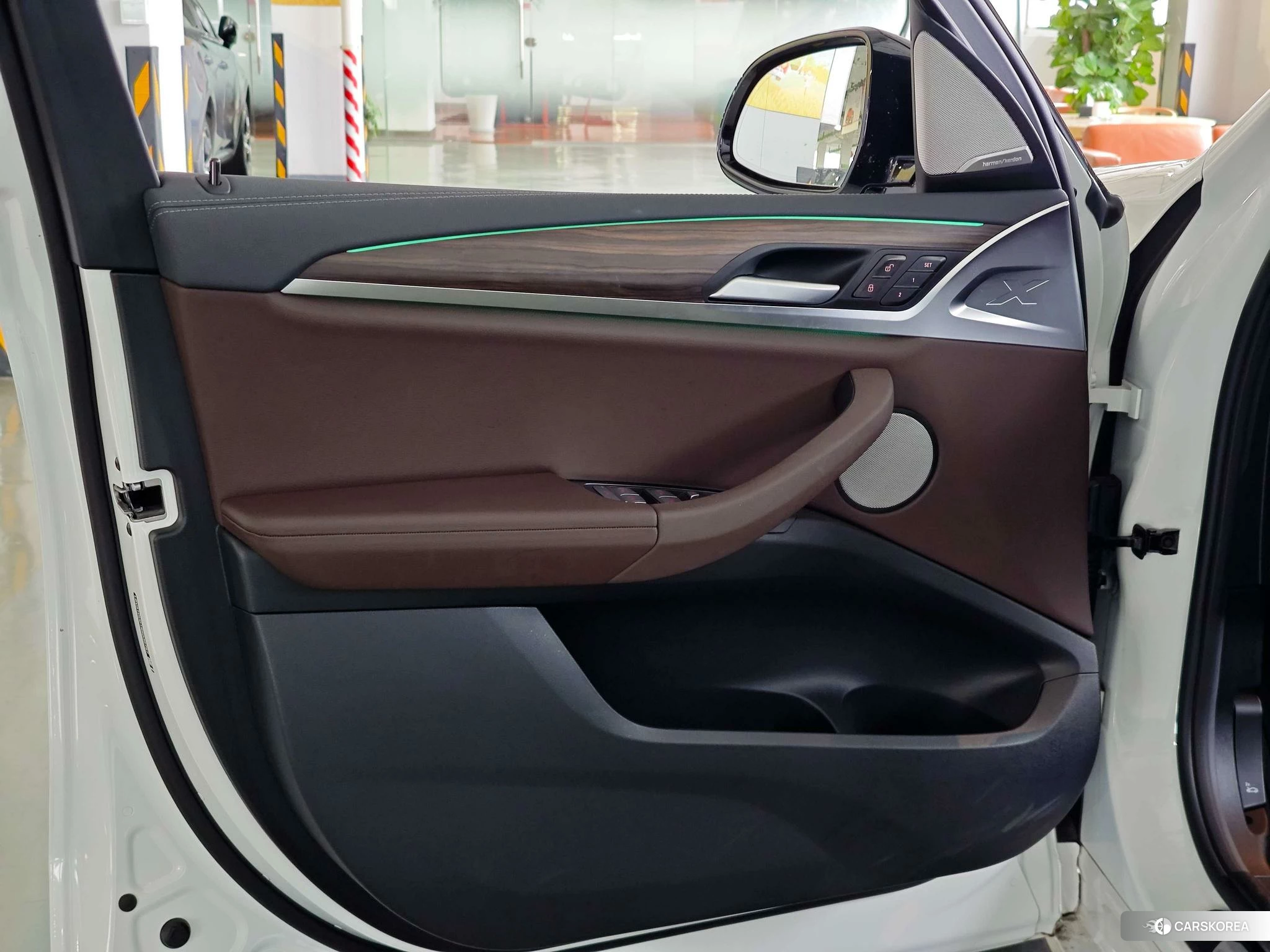 BMW X3 id 4492944 из Китая 17