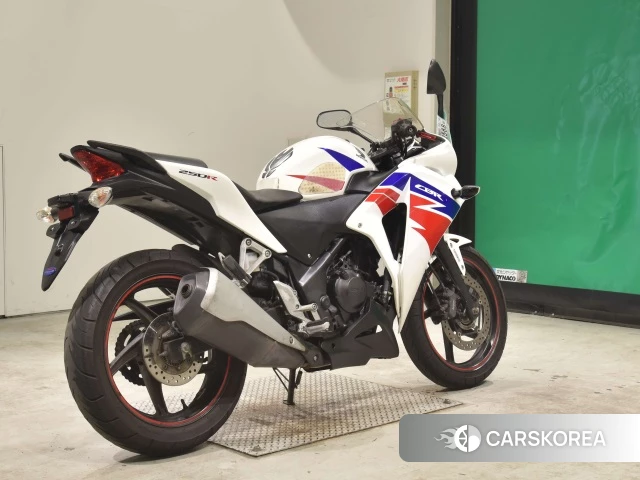 Проданный Honda CBR250R ABS 2013 из Японии