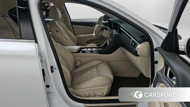 Genesis The New G70 id 4618438 из Кореи 18