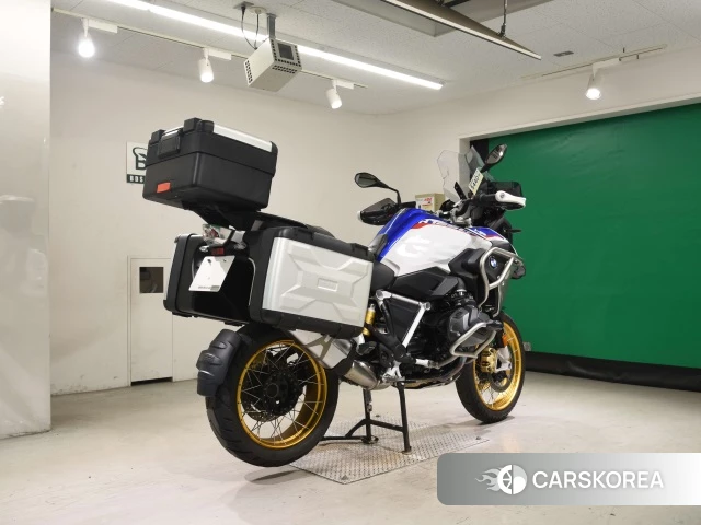 Проданный BMW R1250GS 2019 из Японии, фото 2