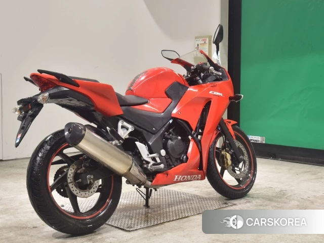 Проданный Honda CBR250R 2015 из Японии