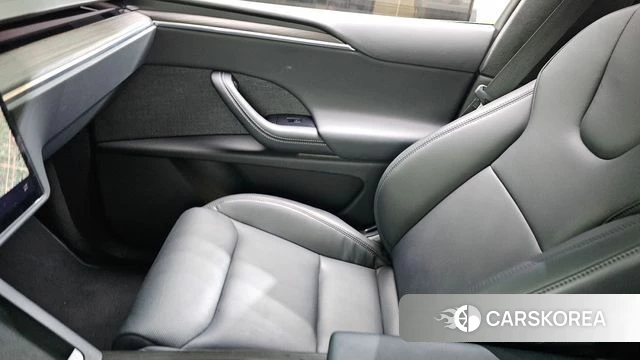Tesla Model X id 4579293 из Кореи 18