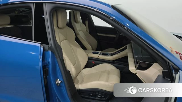 Porsche Taycan id 4542399 из Кореи 18