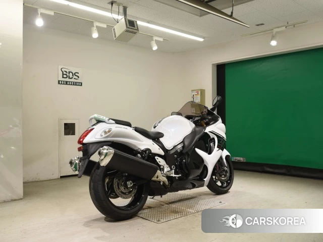 Проданный Suzuki GSX1300R HAYABUSA 2017 из Японии, фото 2