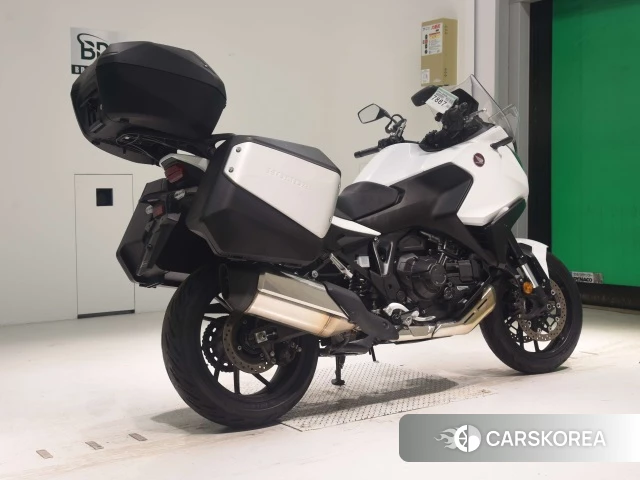 Проданный Honda NT1100 2022 из Японии