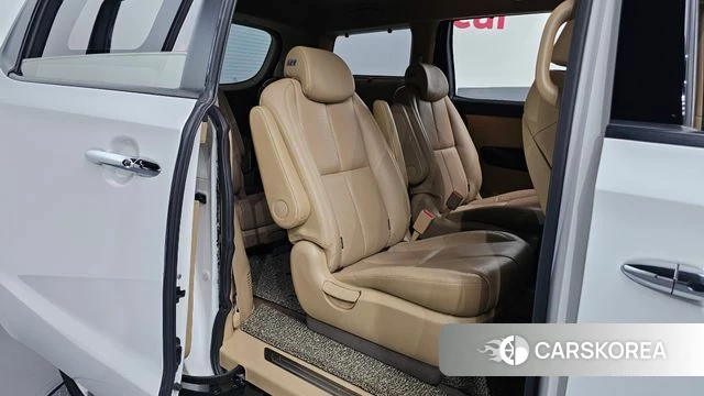 Kia The New Carnival id 4543607 из Кореи 18