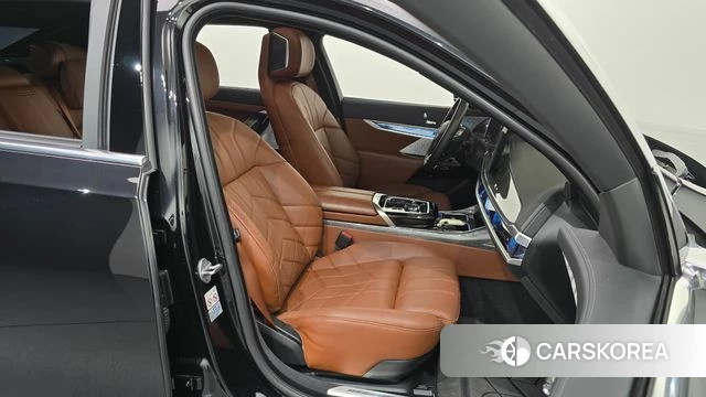 BMW i7 (G70) id 4421511 из Кореи 18