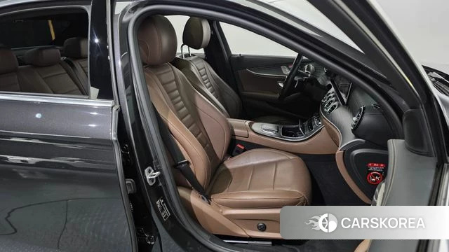 Mercedes-Benz E-Class W213 id 4671256 из Кореи 18