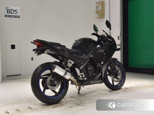 Проданный Honda CBR250R 2015 из Японии