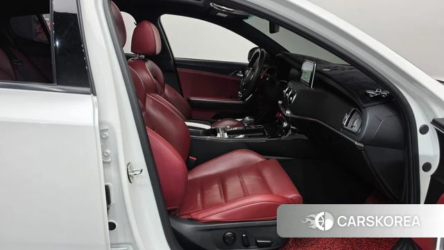 Kia Stinger id 4684036 из Кореи 18