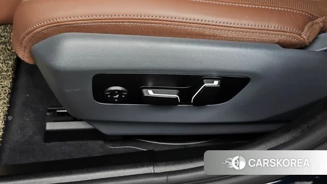 BMW 5 Series (G60) id 4665498 из Кореи 18
