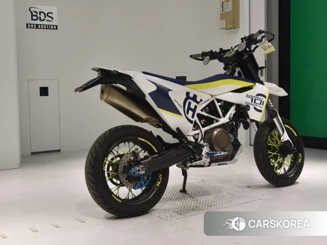 Проданный Husqvarna 701 SUPERMOTO 2019 из Японии, фото 2