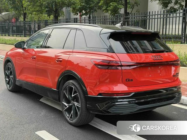 Audi Q5 e-tron id 4263930 из Китая 18