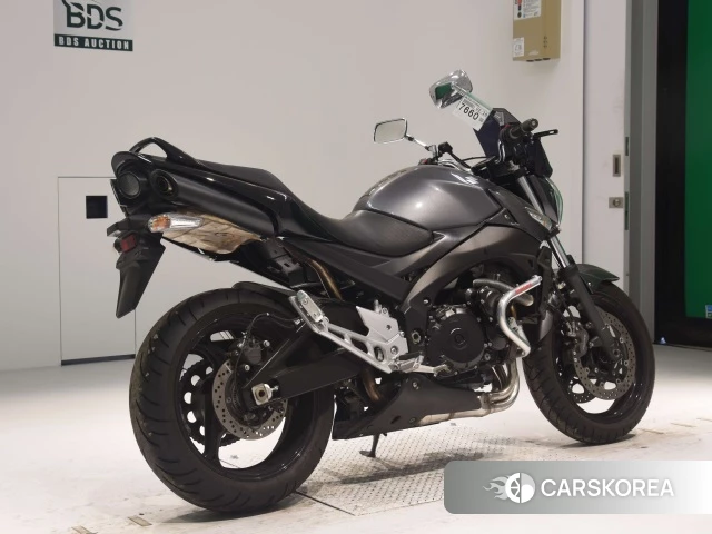 Проданный Suzuki GSR400 ABS 2013 из Японии