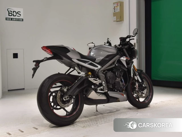 Проданный Triumph STREET TRIPLE 765 RS 2020 из Японии, фото 2