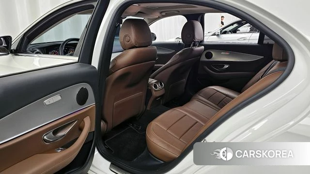 Mercedes-Benz E-Class W213 id 4385058 из Кореи 18