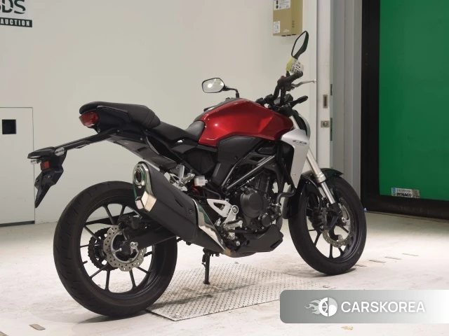 Проданный Honda CB250R 2018 из Японии