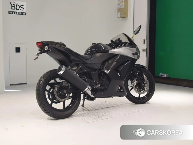 Проданный Kawasaki NINJA 250R id 4174242 из Японии, фото 2