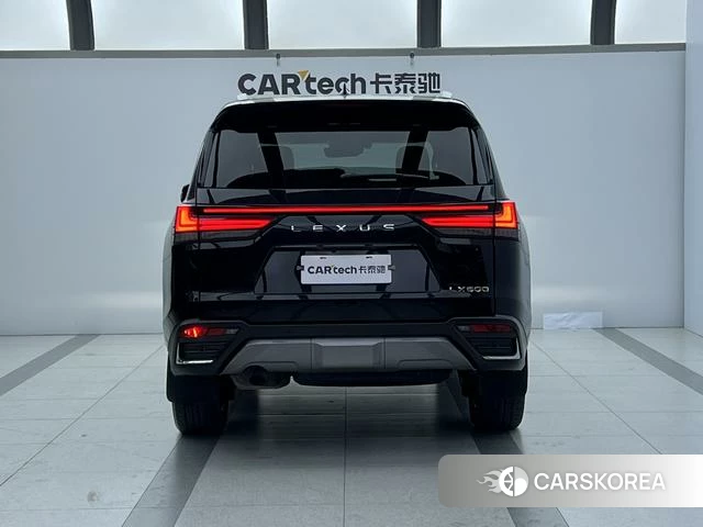 Lexus LX id 4258815 из Китая 18