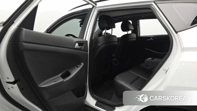 Hyundai All New Tucson id 4483337 из Кореи 18