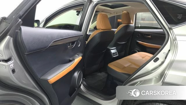 Lexus NX300h id 4536226 из Кореи 18