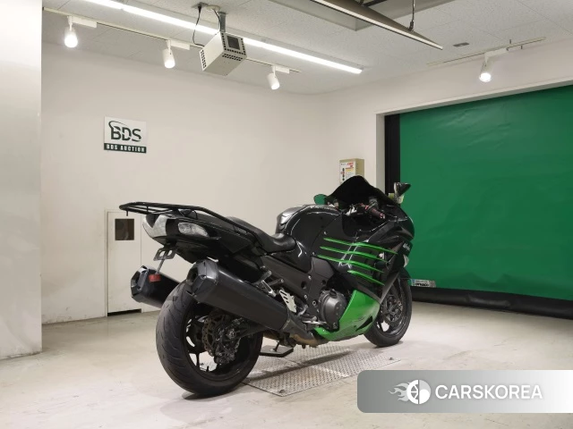 Проданный Kawasaki ZX-14R NINJA ABS 2014 из Японии, фото 2