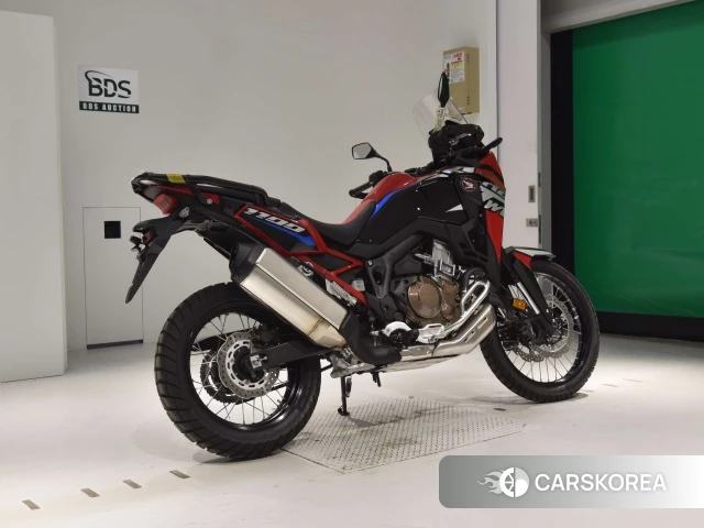 Проданный Honda CRF1100L AFRICA TWIN 2023 из Японии, фото 2