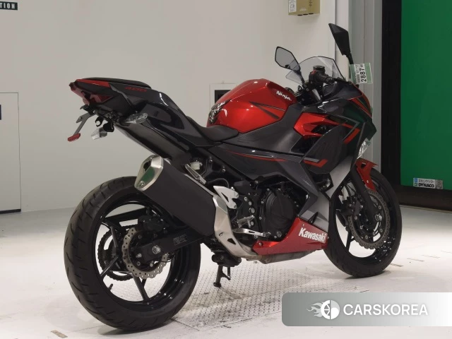 Проданный Kawasaki NINJA 400 2018 из Японии, фото 2