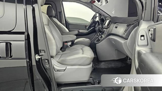 Hyundai The New Grand Starex id 4865295 из Кореи 17