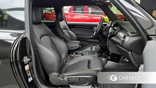 Mini Cooper Electric id 4316477 из Кореи 18