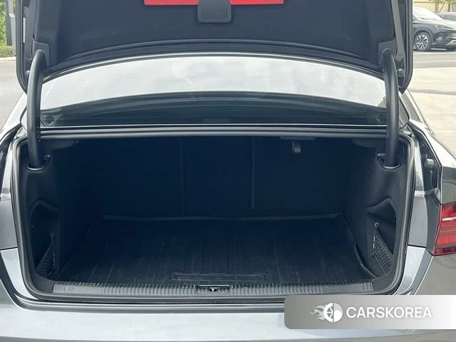 Audi A4L id 4262622 из Китая 18