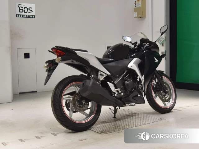 Проданный Honda CBR250R 2011 из Японии, фото 2