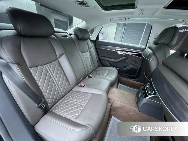 Audi A8 id 4214557 из Китая 18