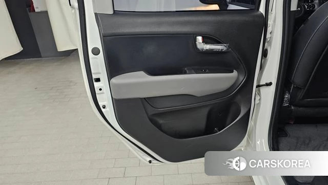 Kia The New Kia Ray id 4681319 из Кореи 18