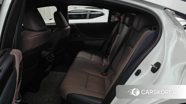 Lexus ES300h 7th generation id 4612474 из Кореи 18