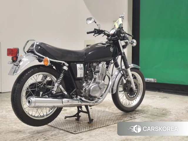 Проданный Yamaha SR400 2019 из Японии