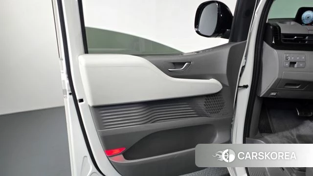 Hyundai Staria id 4516555 из Кореи 18
