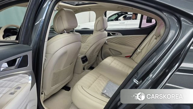 Genesis G70 id 4895468 из Кореи 18