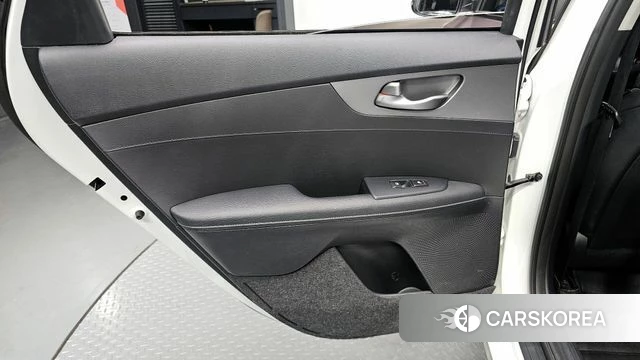 Kia Come New K3 id 4344900 из Кореи 18