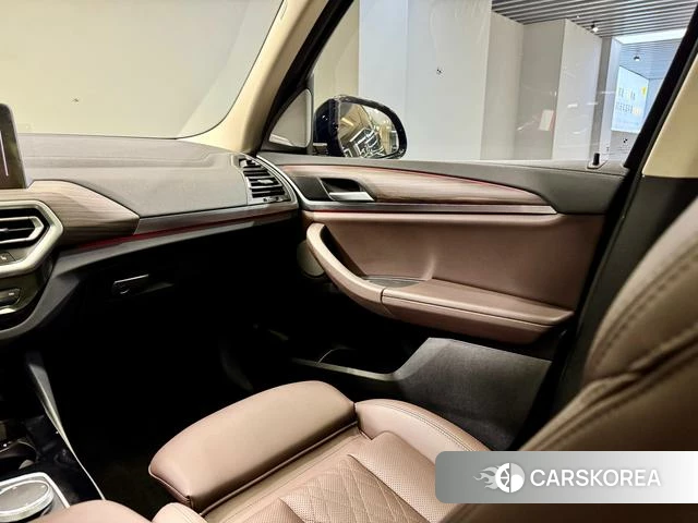 BMW X3 id 3882384 из Китая 18